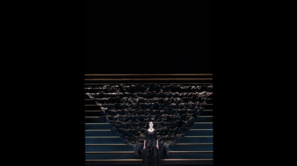 Carmen - Fotos © Barbara Aumueller Carmen - Fotos © Barbara Aumueller